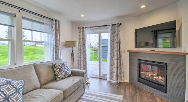 Коттедж Updated Port Orchard Home, Walk to Waterfront
