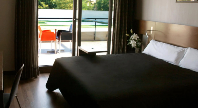 Hotel Tach Madrid Airport