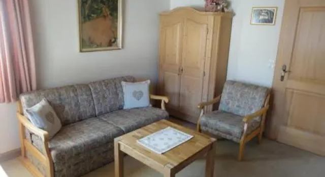Fewo 1, Haus Vogel-Nest, Varaa Hotelli Hotellit Baijeri pysäköinnillä, Pysäköinti