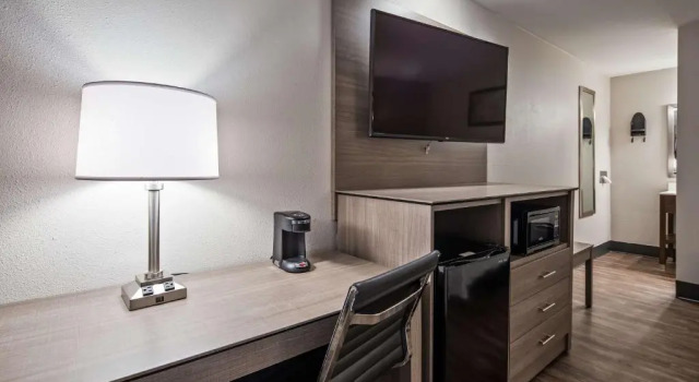 Номер Standard SureStay Hotel by Best Western Findlay