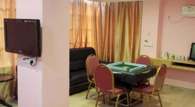 Longxiang Hotel (Guangzhou Huacheng Road), Rezervasyon Otel Guangdong otoparklı oteller, Otopark