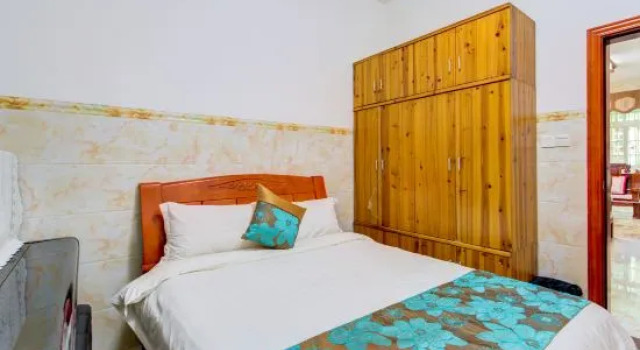 Люкс с 3 комнатами Hongshanhu Holiday Apartment