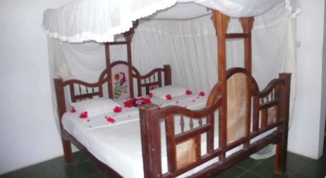 Union Beach Bungalow, Prenota Hotel Nungwi 