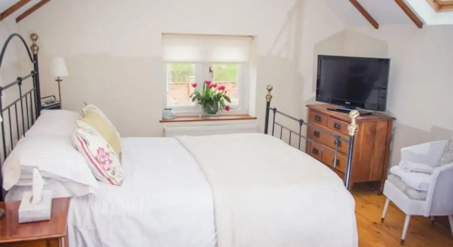 Owl Barn at the Gardens, Rezervați Hotel Hoteluri de afaceri în Merseyside, 4* 5*