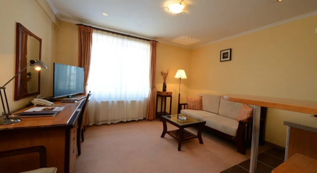 Narantuul Hotel, Book Hotel Hoteller i Chingeltei med parkering, Parkering