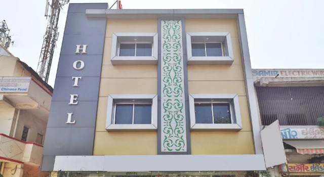 Laljis Hotel & Restaurant, Rezervovat Hotel Hotely v Gujarat s parkováním, Parkování