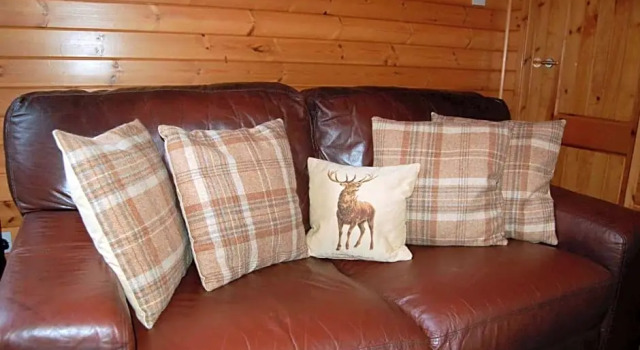 Luxury woodland Alder Lodge, Забронировать Отель Отели Центральной Шотландии с парковкой, Парковка