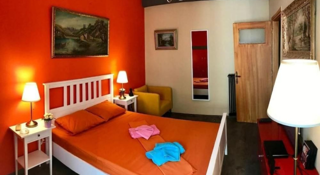 Central Stylish 1 Double Bed Flat, Забронировать Отель Отели Афины 3 звезды, рядом с Монастираки, 3*