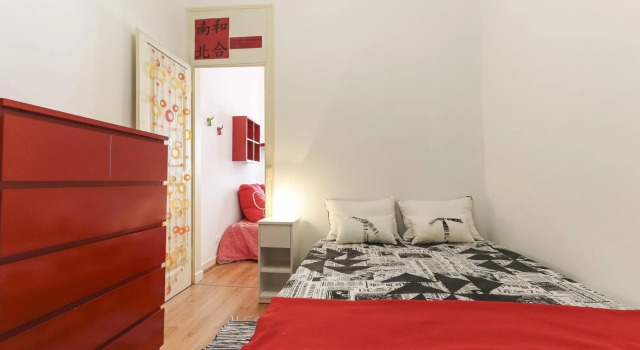 Red Almirante by Homing