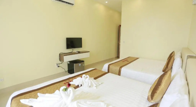 Трёхместный номер Standard с балконом Anova 2 Hotel