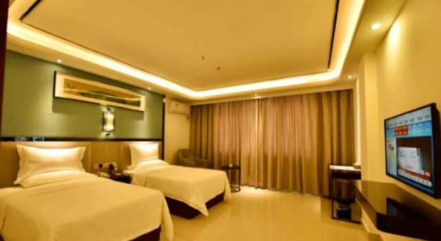 Jiajie Chain Hotel Haikou East High-speed Railway Station, Забронировать Отель Отели Хайкоу с парковкой, рядом с Mingzhu Square, Парковка