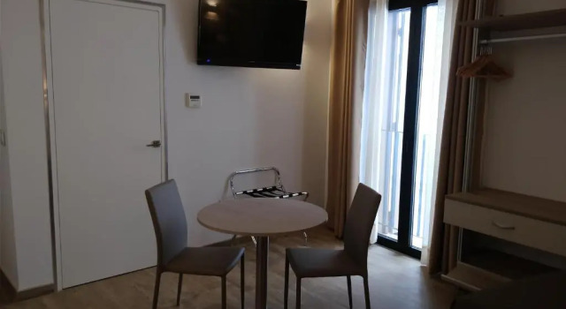 Трёхместный номер Standard Patios del Orfebre