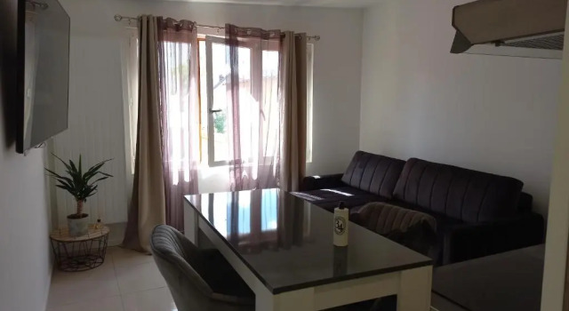 Bel appartement 1er étage Maiso, Rezerwuj Apartament Reims Champagne