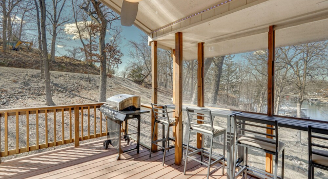 Water-view Deck! Lake Ozark Extended Stay, Забронировать Апартаменты/квартира Лейк-Озарк США