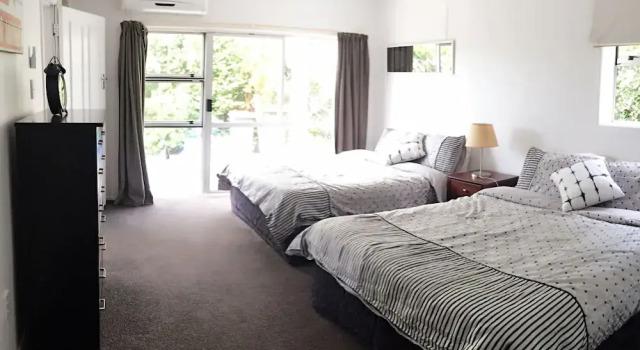 Коттедж Deluxe Hillside Heaven Quiet & Comfortable