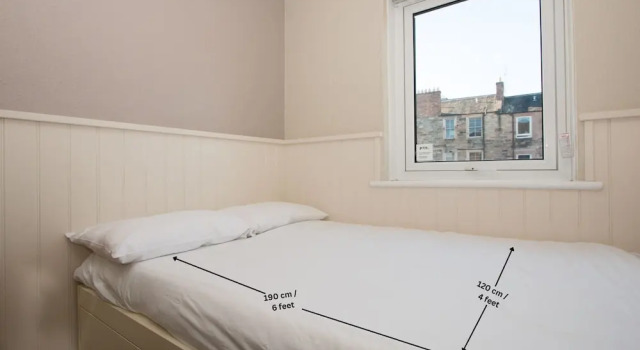 Шестиместные апартаменты с 4 комнатами Destiny Student Meadow Court - Campus Accommodation