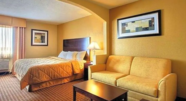 Двухместный люкс Quality Inn Des Moines North