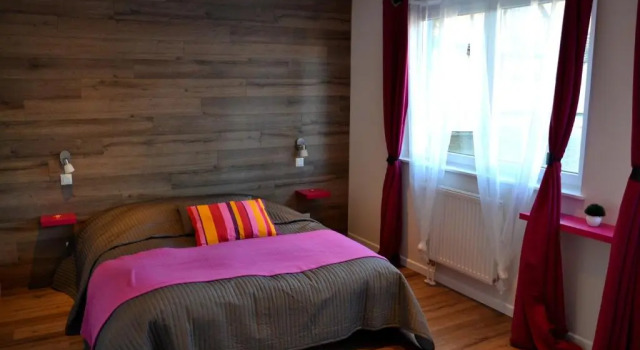 Hôtel Restaurant La Couronne, Book Hotel  