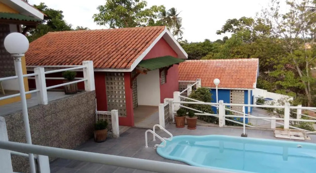 Villa Manary, Varaa Villa Hotellit Bahia uima-altaalla, Uima-allas