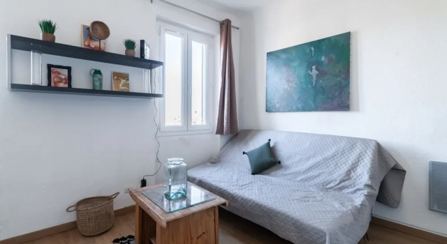 Studio for 2 Prefecture Neighborhood
