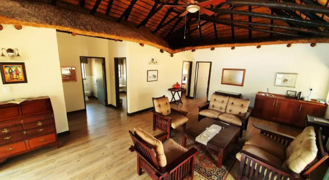 Вилла с 2 комнатами с балконом и с красивым видом из окна Phelwana Game Lodge