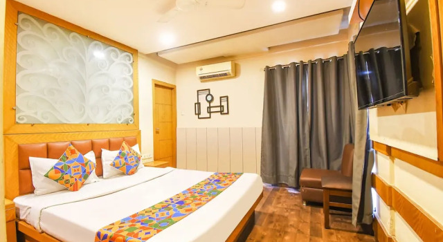 Номер Deluxe Fabexpress Abis Residency