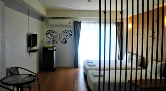 Семейный номер Deluxe с балконом и с красивым видом из окна The Pride Hotel At Leamsing