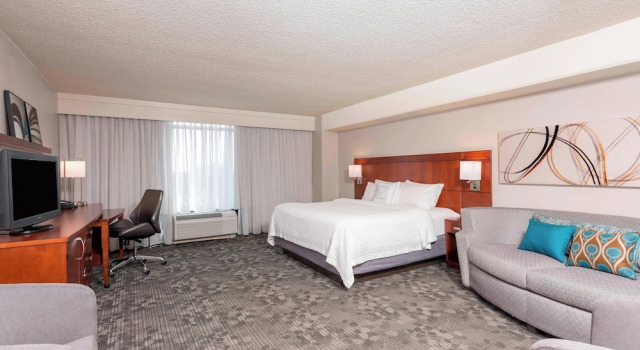 Студия Courtyard by Marriott Louisville Downtown