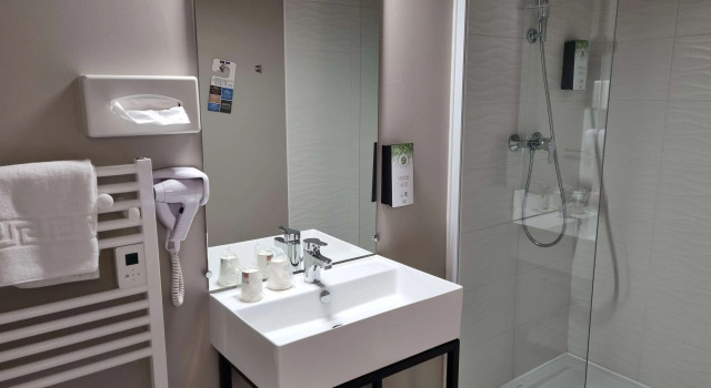 Двухместный номер Standard Kyriad Angoulême Nord Champniers- Hôtel & Résidence