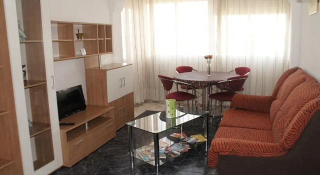 Apartment Svetlana 2, Забронировать Апартаменты/квартира Аликанте Памплона, рядом с Археологический музей Аликанте