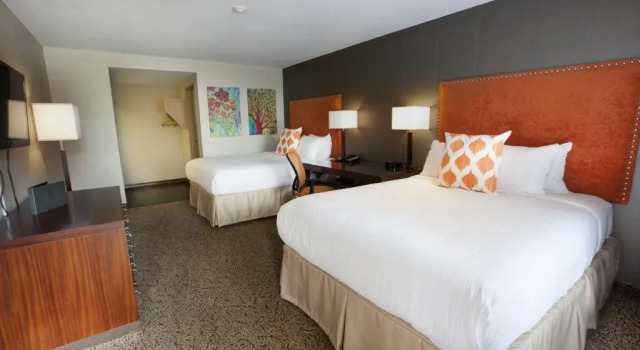 Четырёхместный номер Standard Old Stone Inn Boutique Hotel