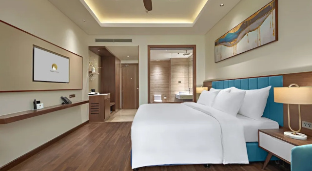 Двухместный номер Deluxe с видом на город The Watson Premium HaLong Hotel