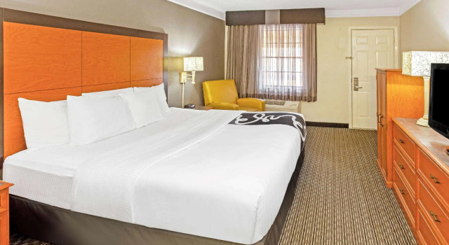 Двухместный номер Standard La Quinta Inn by Wyndham Wichita Falls Event Center North