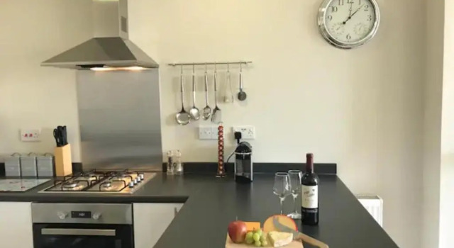 Апартаменты St Margarets Modern Georgian 2 bedroom apartment