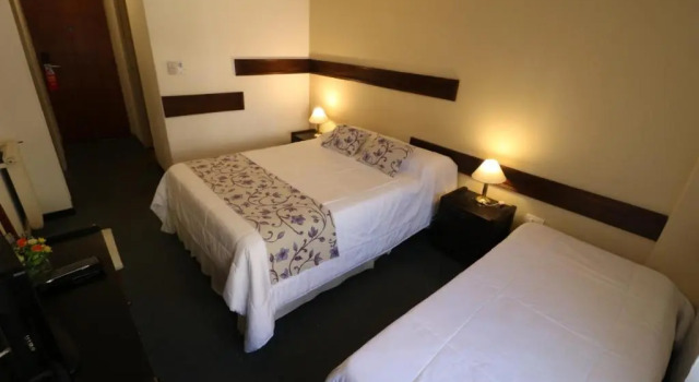 Четырёхместный номер Standard Hotel Arona