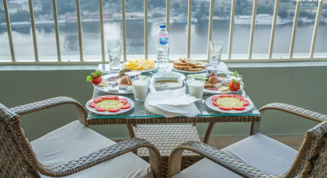 Трёхместный номер Standard с балконом Horizon Nile Plaza