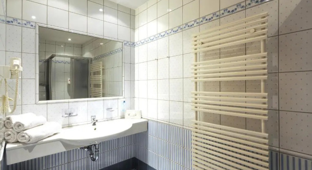 Полулюкс Aparthotel Kristall