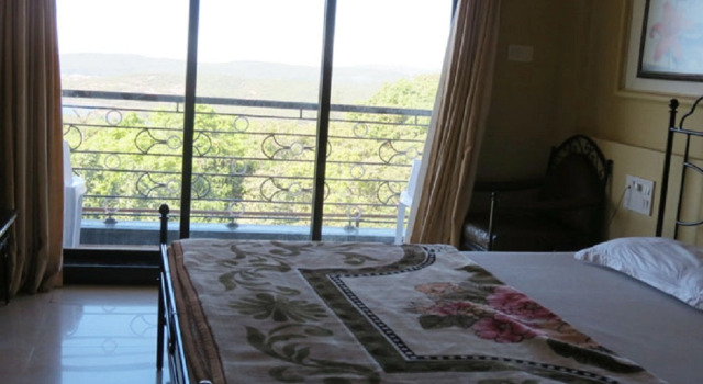 Hotel Arya