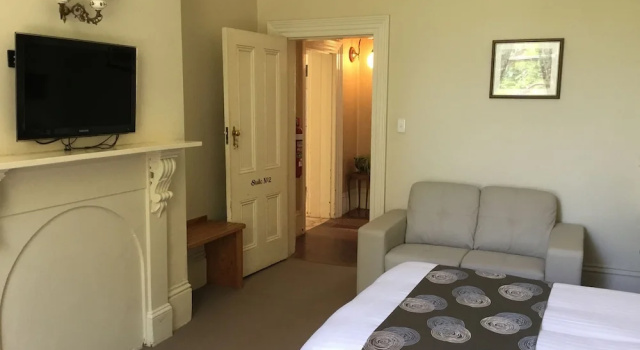 Suite Campbell House