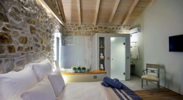 Paxos Fairytales Lovenest 1, Book Hotel Gaios Paxoi