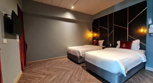 Двухместный номер Superior с балконом Ratchada Boutique Hotel