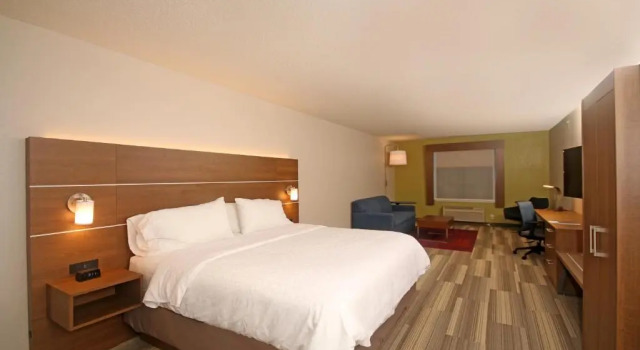 Двухместный номер Deluxe Holiday Inn Express Troutville-Roanoke North by IHG