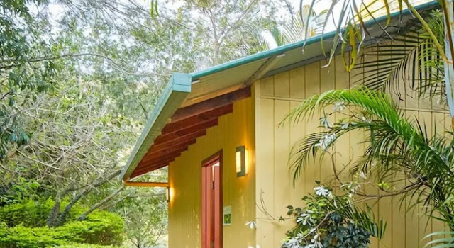 Студия Standard с балконом Dayboro Cottages