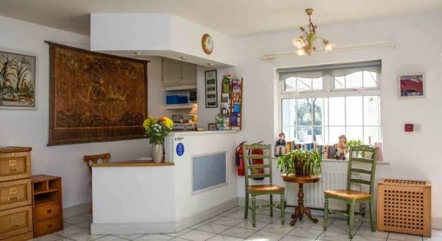 The Rose Garden Bed & Breakfast and Cafe, Book Hotel Hotels in Kerry with Parking, Parking