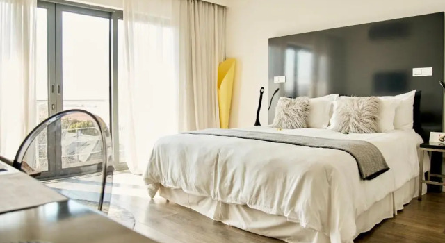 Двухместный номер Deluxe с балконом и с видом на море DysArt Boutique Hotel
