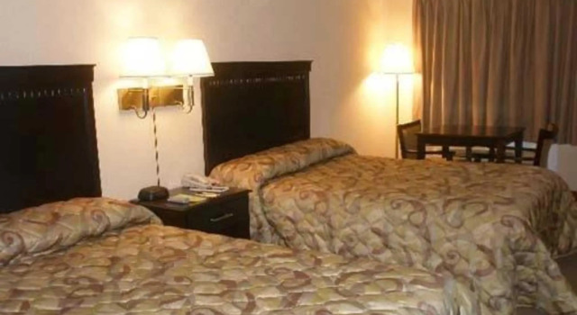 Четырёхместный номер Standard Rodeway Inn Shippensburg I-81