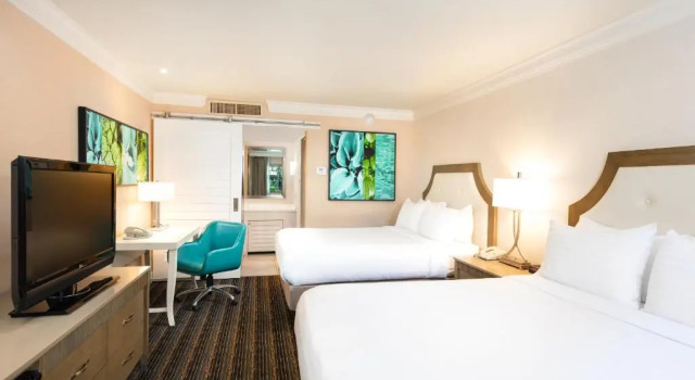 Номер Standard DoubleTree by Hilton San Diego Bayside