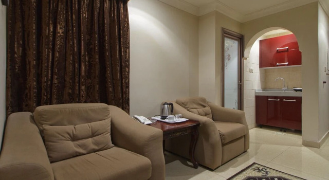 Al Bustan Hotel Suites, Забронировать Отель Бизнес-отели Эль-Хуфуф, 4* 5*