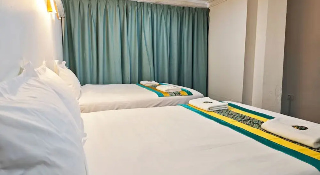 Четырёхместный номер Comfort Hotel MaWa Kota Bharu