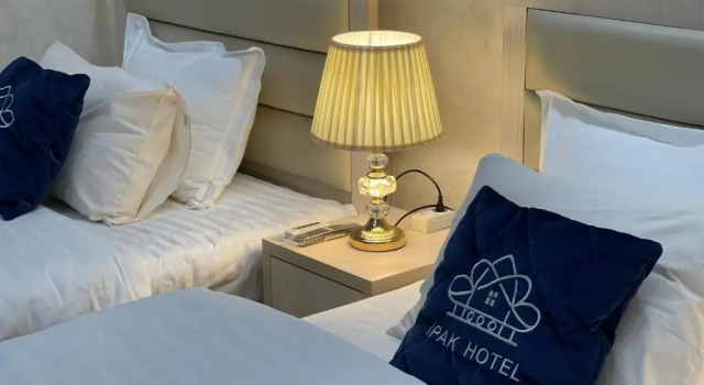 Ipak Hotel